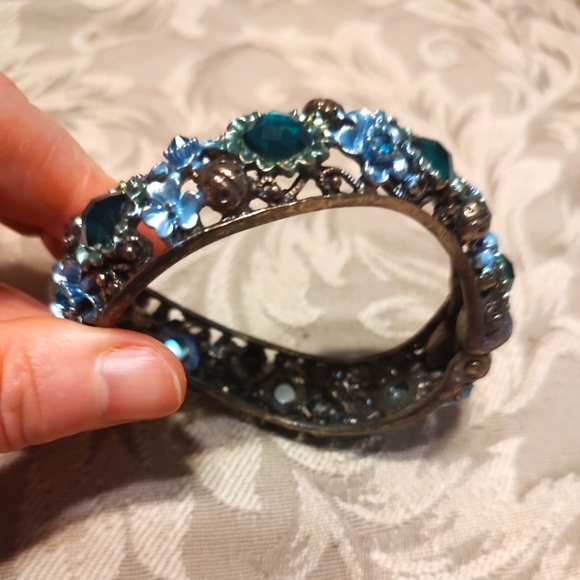 🐦 Charming Teal Green & Baby Blue Wave Floral Stone Cuff Bracelet - Picture 4 of 13